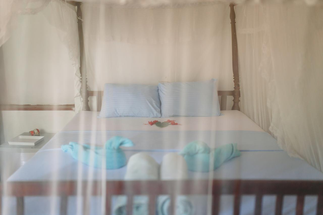 Hôtel Sunny Family à Unawatuna Chambre photo
