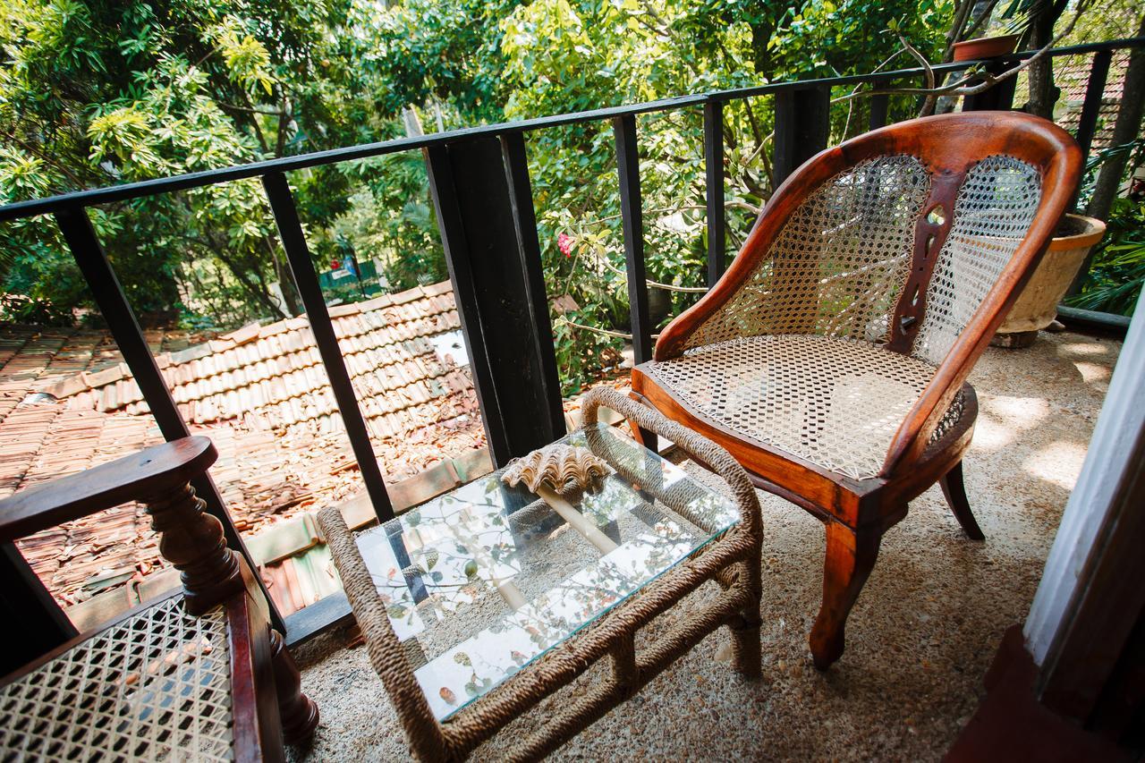 Hôtel Sunny Family à Unawatuna Extérieur photo